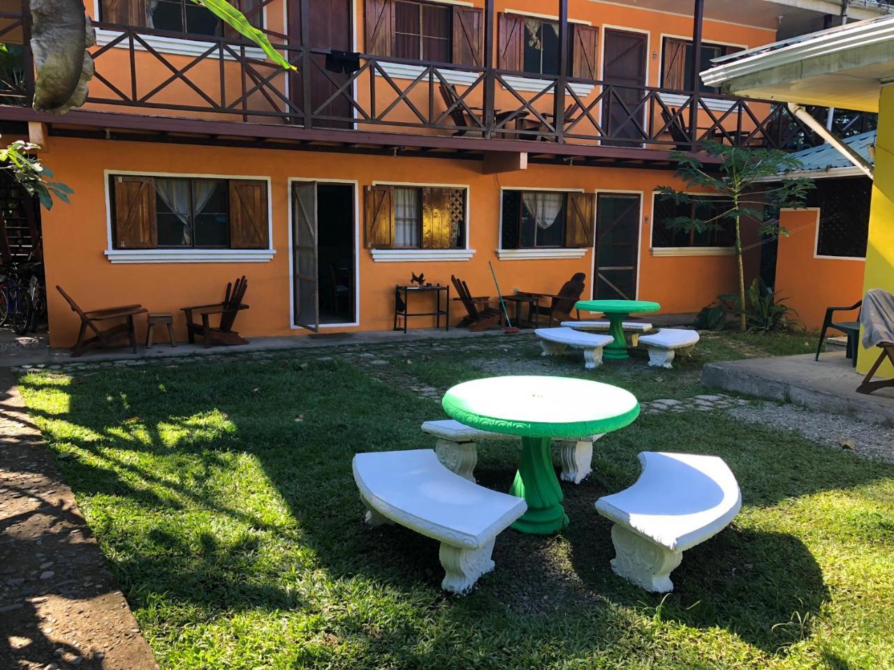 Hostel Las Casitas De Playa Negra Puerto Viejo de Talamanca Exteriér fotografie